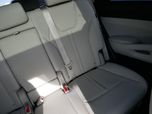 Certified 2025 Kia Sorento S w/ Panoramic Sunroof Package image 14