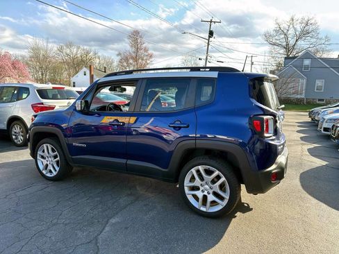 Used 2021 Jeep Renegade Latitude image 2