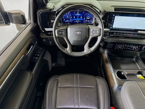 Used 2024 Chevrolet Silverado 2500 High Country w/ Midnight Edition AWD/4WD image 21