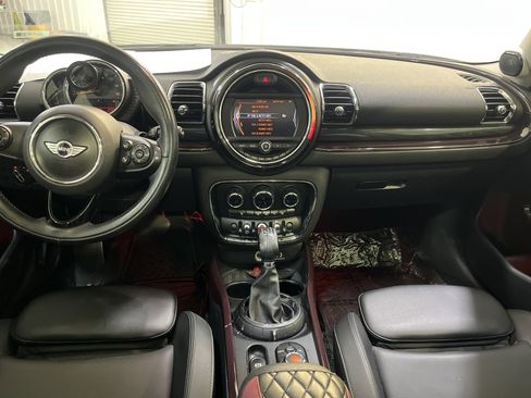 Used 2016 MINI Cooper Clubman image 9