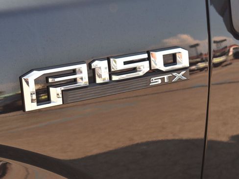 Used 2020 Ford F150 XL w/ Equipment Group 101A Mid AWD/4WD image 4