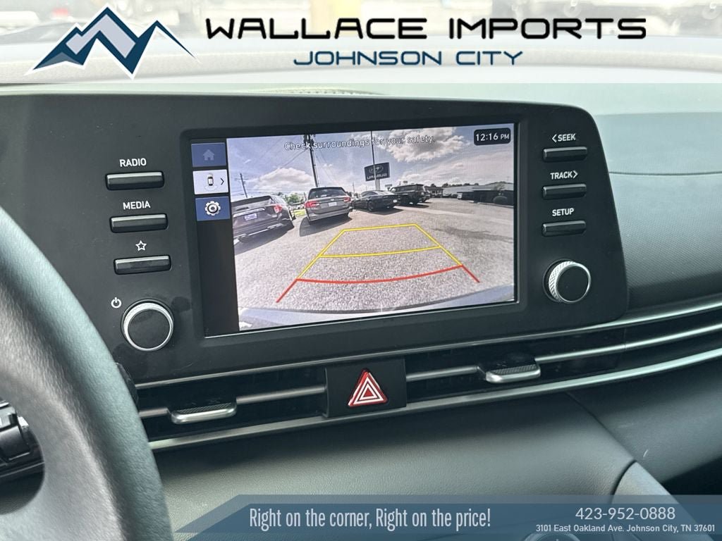 Used 2024 Hyundai Elantra SE FWD image 21
