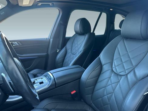 Used 2025 BMW X5 xDrive40i w/ M Sport Package AWD/4WD image 5