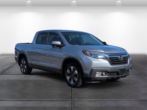 Certified 2019 Honda Ridgeline RTL-T image 2