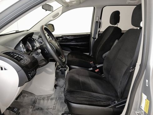 Used 2013 Dodge Grand Caravan American Value Package image 11