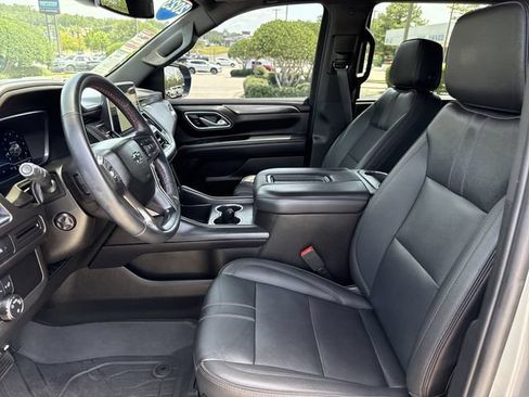 Used 2023 Chevrolet Tahoe RST w/ Luxury Package RWD image 9
