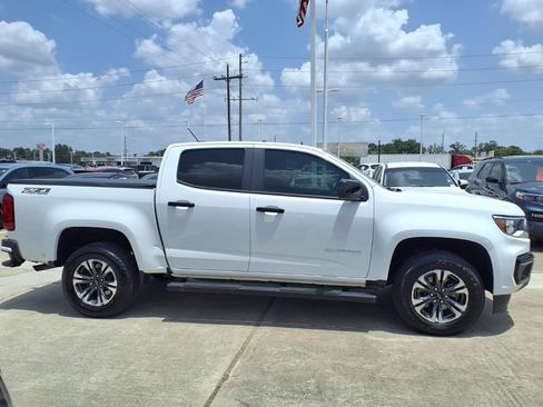 Used 2021 Chevrolet Colorado Z71 AWD/4WD image 5