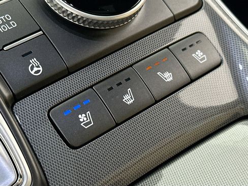 Used 2023 Hyundai Santa Fe Calligraphy image 21