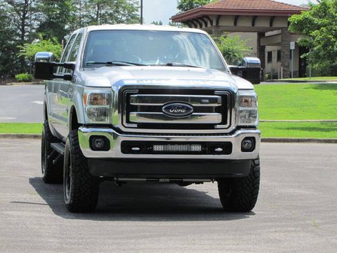 Used 2016 Ford F250 Lariat w/ Chrome Package AWD/4WD image 9
