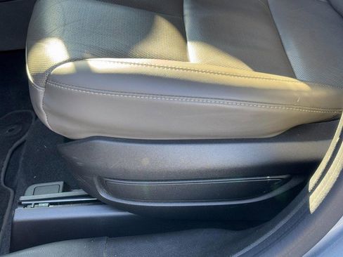 Used 2023 Lincoln Corsair Reserve w/ Jet Appearance Package image 27