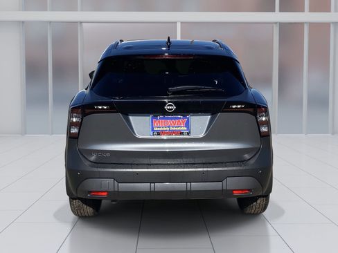 New 2026 Nissan Kicks SV image 5