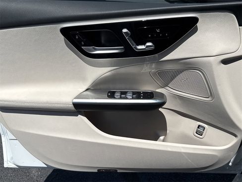 Certified 2025 Mercedes-Benz C 300 Sedan image 21