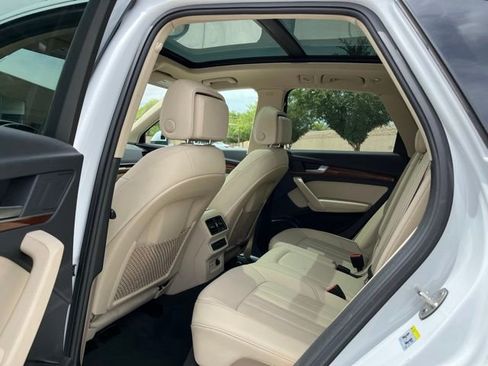 Used 2023 Audi Q5 2.0T Premium w/ Convenience Package AWD/4WD image 25