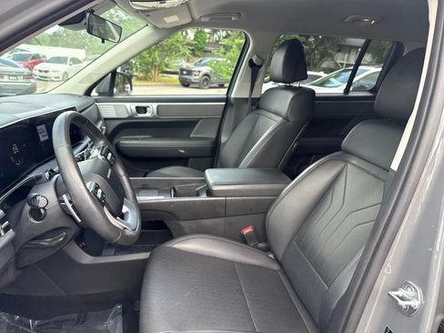 Used 2024 Hyundai Santa Fe SEL FWD image 12