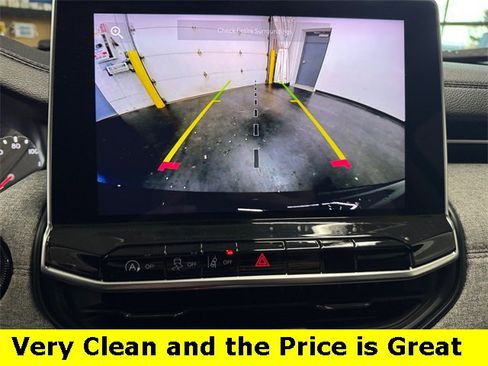 Used 2022 Jeep Compass Latitude image 17