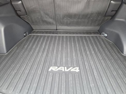 Used 2025 Toyota RAV4 XLE Premium image 34