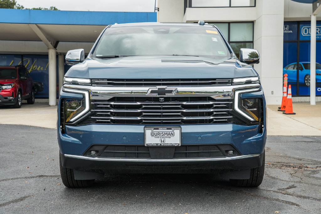 Used 2026 Chevrolet Tahoe Premier AWD/4WD image 2