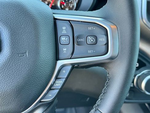 Used 2025 RAM 1500 Big Horn AWD/4WD image 15