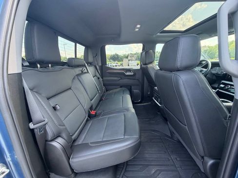 Used 2025 GMC Sierra 1500 Denali w/ Denali Reserve Package AWD/4WD image 12