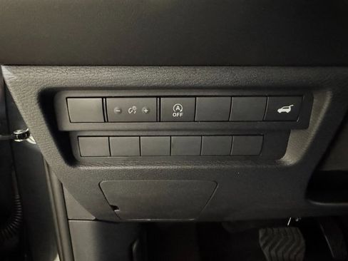 New 2026 Mitsubishi Outlander SE image 11