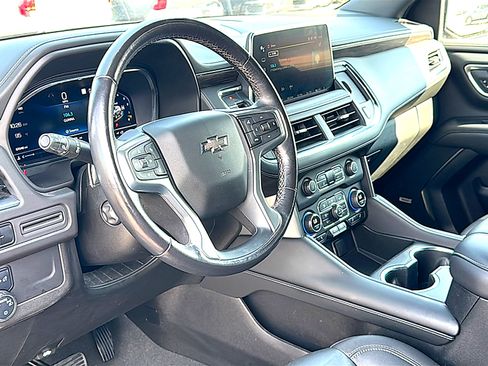 Used 2023 Chevrolet Tahoe Z71 w/ Luxury Package AWD/4WD image 12