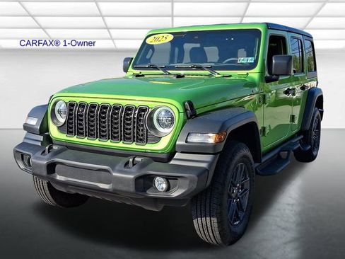 Used 2025 Jeep Wrangler Unlimited Sport AWD/4WD image 3