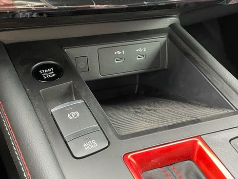 New 2026 Nissan Kicks SR w/ Cold Weather Package FWD image 17
