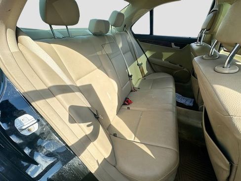 Used 2009 Mercedes-Benz C 300 4MATIC Sedan image 23