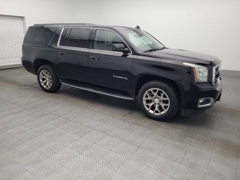 Used 2018 GMC Yukon XL SLT image 11