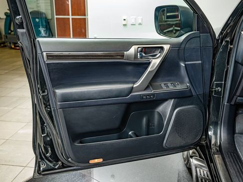 Certified 2023 Lexus GX 460 Premium w/ Premium Plus Package AWD/4WD image 19