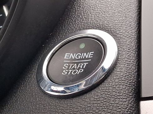 Certified 2019 Ford EcoSport SES image 24