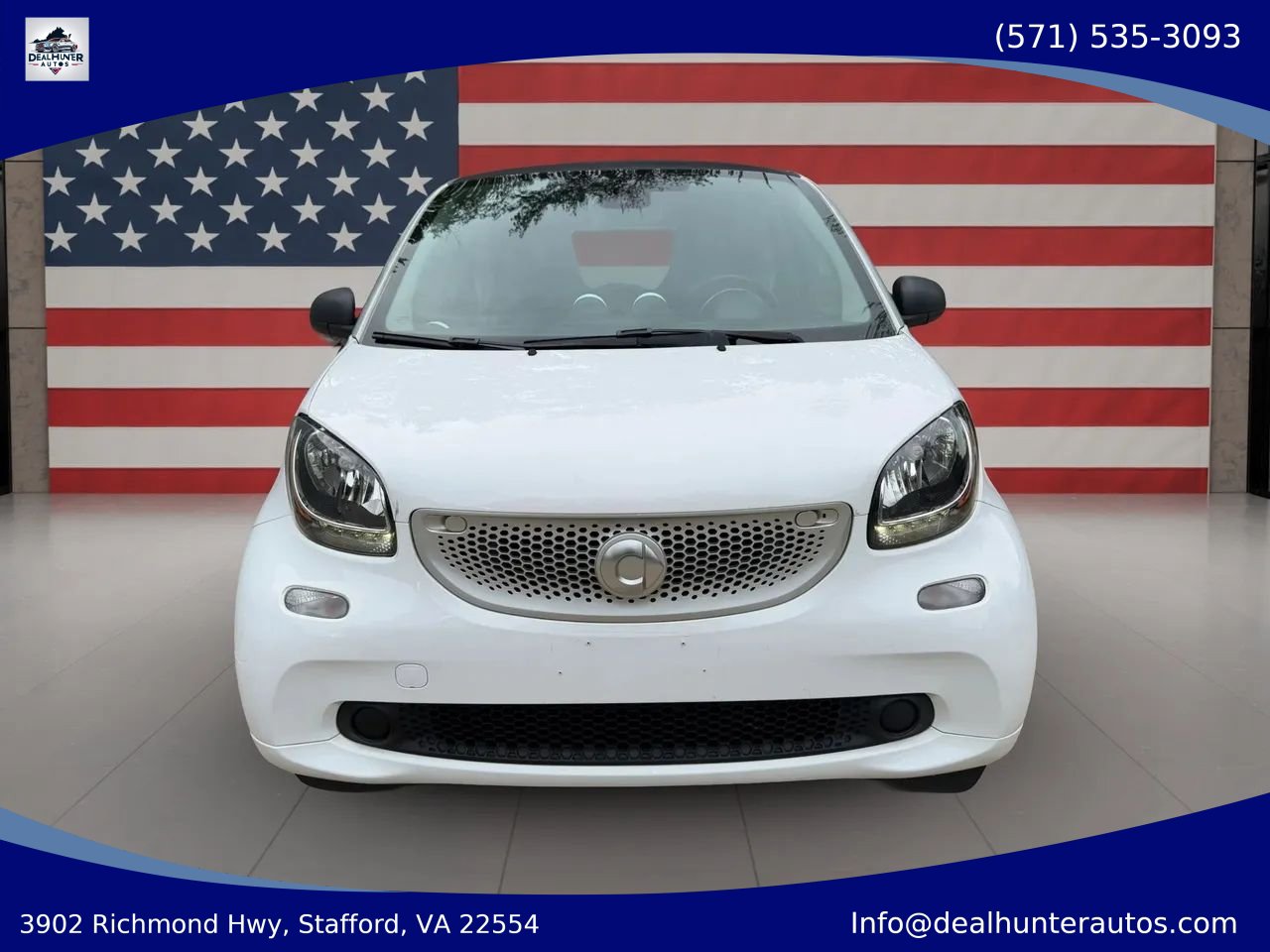 Used 2016 smart fortwo pure RWD image 2