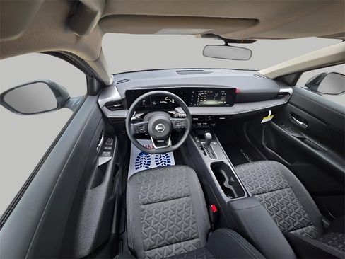 New 2026 Nissan Kicks SV image 12