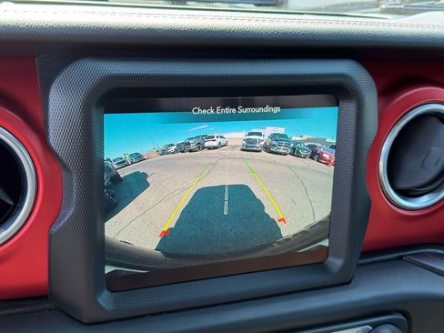 Used 2019 Jeep Wrangler Unlimited Rubicon AWD/4WD image 30