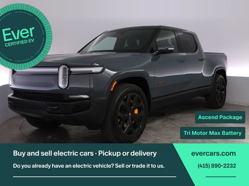 Used 2025 Rivian R1T Premium AWD/4WD image 1