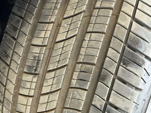 Used 2024 Nissan Frontier SV w/ SV Convenience Package image 32