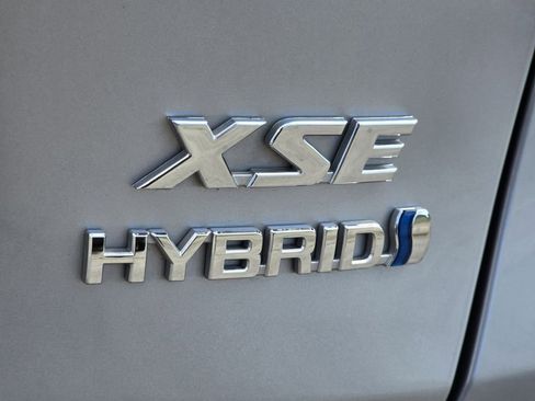 Used 2024 Toyota RAV4 XSE w/ Weather Package image 25
