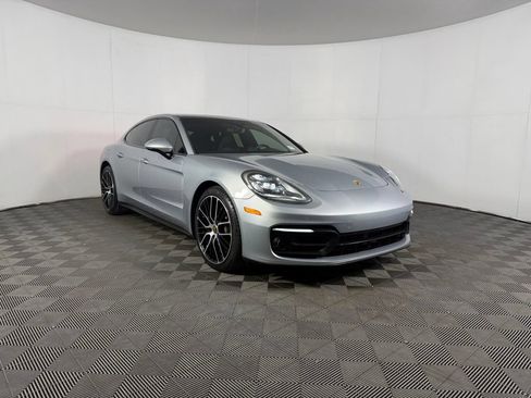 Used 2023 Porsche Panamera w/ Premium Package RWD image 2