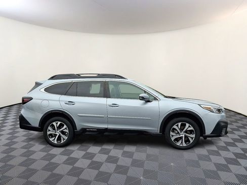 Used 2020 Subaru Outback Limited image 10