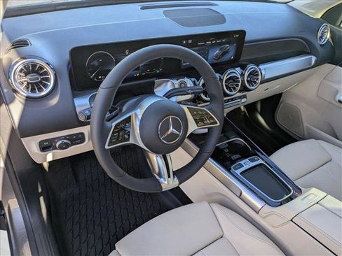 New 2026 Mercedes-Benz GLB 250 GLB 250 image 3