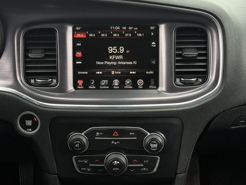Used 2016 Dodge Charger SXT w/ Plus Group RWD image 17