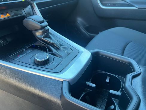 Used 2025 Toyota RAV4 LE image 41