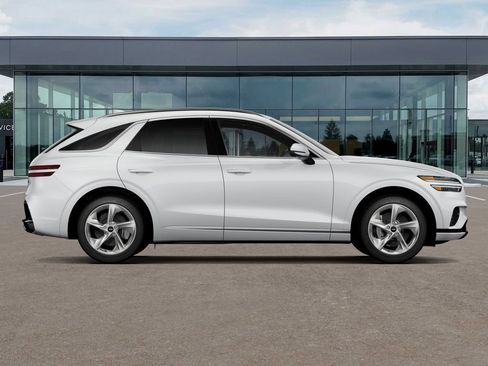 Certified 2026 Genesis GV70 2.5T Advanced AWD/4WD image 5
