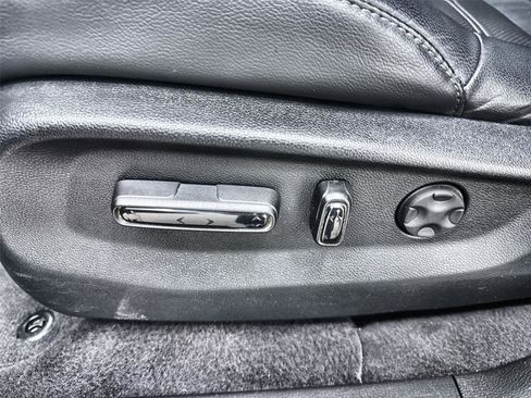 Used 2022 Honda CR-V EX-L image 13