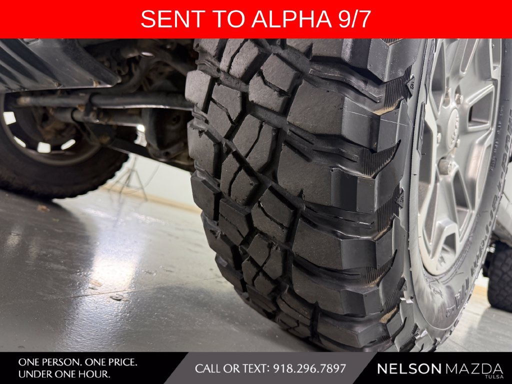 Used 2014 Jeep Wrangler Unlimited Rubicon w/ Connectivity Group AWD/4WD image 10