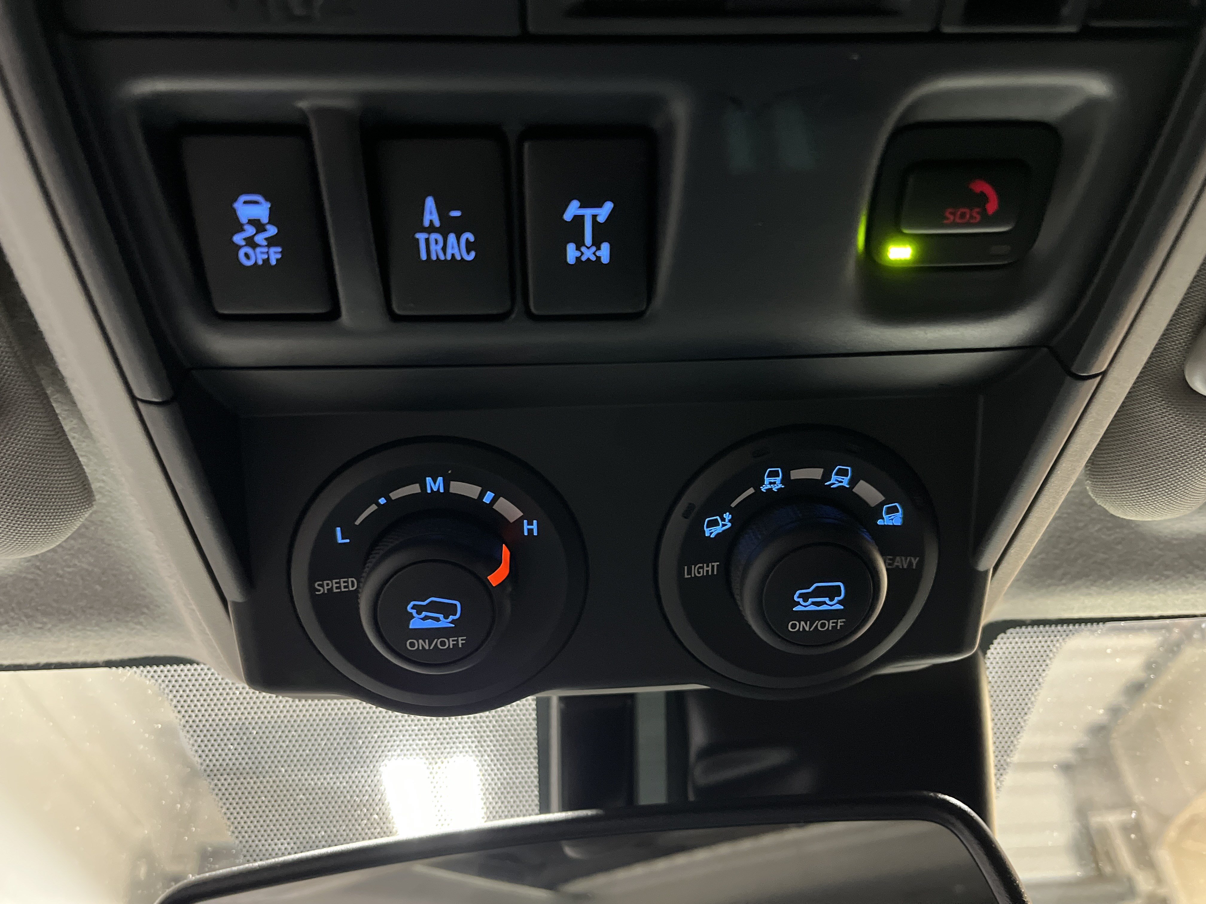 Used 2021 Toyota 4Runner Venture w/ Moonroof Package AWD/4WD image 10