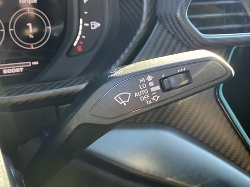 Used 2022 Lamborghini Urus image 32