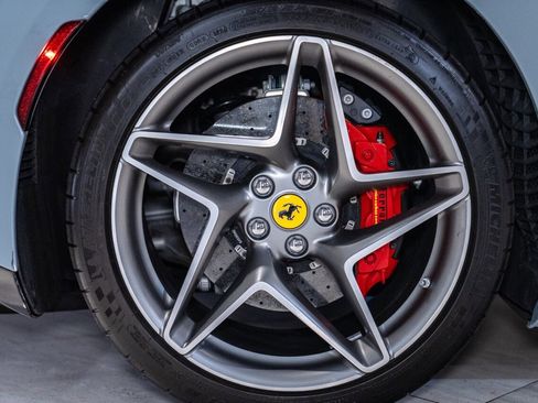 Used 2021 Ferrari F8 Tributo image 9