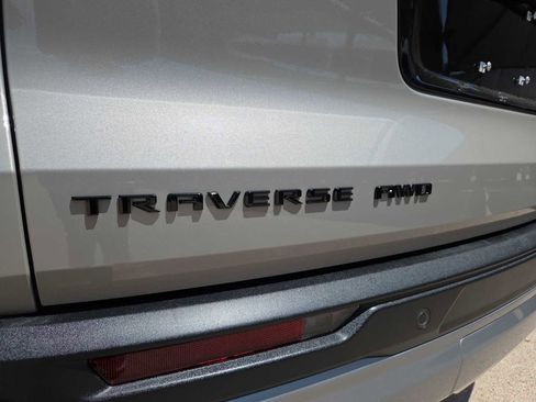 Used 2026 Chevrolet Traverse Z71 w/ Enhanced Driving Package AWD/4WD image 11
