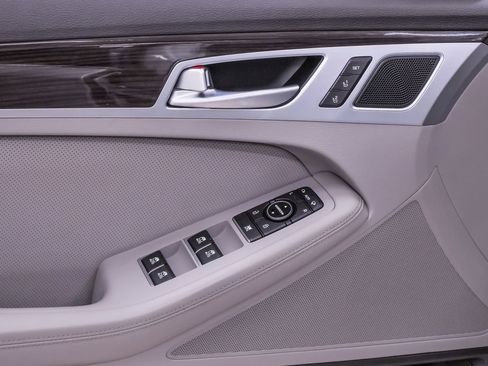 Used 2019 Genesis G80 3.8 image 30